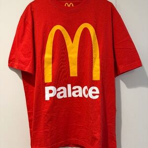 Palace x McDonald's Logo T-shirt Size XL
